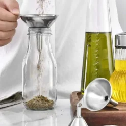 3 delar kökstrattar i rostfritt stål - Liten Medium Stor för eteriska oljor, kryddor, parfym, pulver, flaskor och flaska med anti-droppring