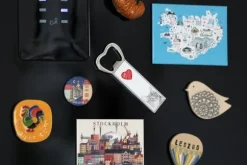 Abyssinian - flasköppnare med en katt, personlig kylöppnare, unik present till en man från Art-Dog