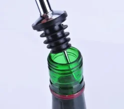 ALKOHOLDISPENSER FÖR VIN- OCH VODKAFLASKER