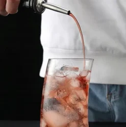 ALKOHOLDISPENSER FÖR VIN- OCH VODKAFLASKER