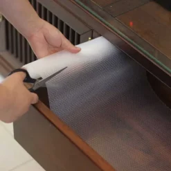 ANTI-SLIP MATTA 50x150CM FÖR LÅDOR, SKÅP, HYLLOR, SKYDDSINSATS