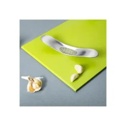 Användarvänlig Tilting Garlic Press