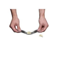 Användarvänlig Tilting Garlic Press