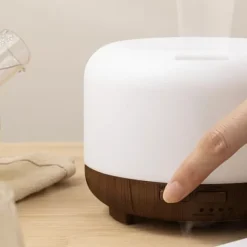 Aroma Diffuser RGB Luftfuktare med Fjärrkontroll och Eterisk Olja