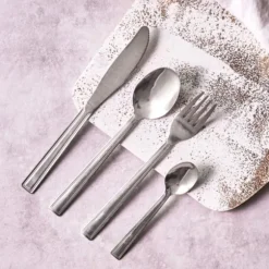 Bestick Set 24 Delar För 6 Personer . Rostfritt