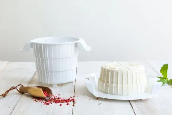 Borner Cheesemaker & Multimaker med fräscht lock, sikt salladsskål serveringsskål, gör din egen färskost hemma röd