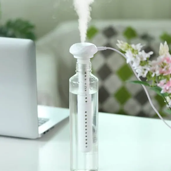 Bärbar vit skrivbordsluftfuktare för hem och bil med hög kapacitet