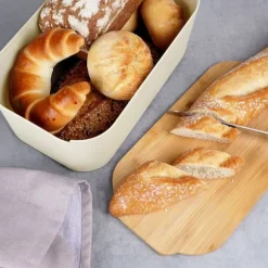 Brödkärl för frallor med bambubräda för kök