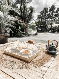 BRICKA MED MATKLÄDD M VIT