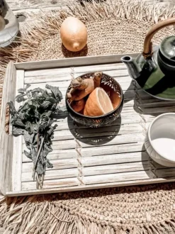 BRICKA MED MATKLÄDD M VIT