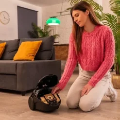 Cecotec 800-W canister vacuum cleaner. With bag. Maximum tank capacity of up to 2L, with high-efficiency filtering system and metallic telescopic tub | CDON