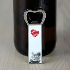 Chartreux - flasköppnare med en katt, personlig kylöppnare, unik present till en man från Art-Dog