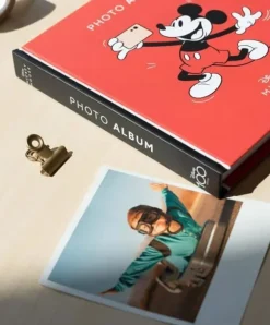 Disney fotoalbum 16x16 cm – Fira 100 år av magi med Musse – Perfekt för unika presenter och minnessaker