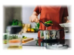 Fiskars Functional Form - Strainer spoon - 37.2 cm