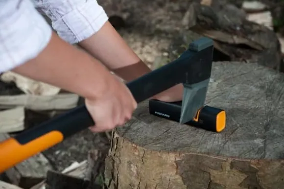 Fiskars Xsharp, Sort, Orange