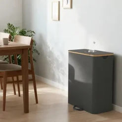 Flaskbehållare 140L - Återvinningskärl med lock och innerpåse - För kök