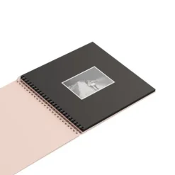 Fotoalbum Dusty Pink med svarta blad 35x31,5cm Bigso Box of Sweden