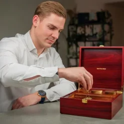 Förvaringslåda i trä och 3 glasbehållare för lyxiga örter