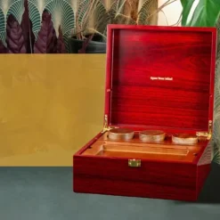 Förvaringslåda i trä och 3 glasbehållare för lyxiga örter