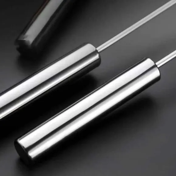 Äggvisp i rostfritt stål Halvautomatisk äggvisp Handskjut roterande vispmixer för blandning av mjölkskummare gräddtillverkning