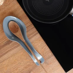 Grå slev- och skedställ