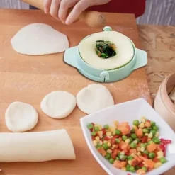 2-i-1-dumplingmaskin med cirklarna Dumplingmaskin med ABS-skärare