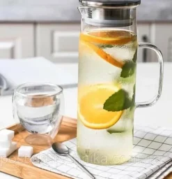 Kanna för drycker, juicer, vatten HIGH med metalllock Wilmax 1500 ml