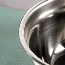 Köksskål av stål i metall för blandning av vispning av matlagningssallader 0.7