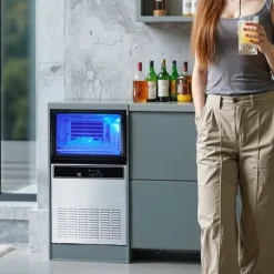 Kommersiell ismaskin/isbitsmaskin - Underbänk/fristående - Kapacitet 59 kg/dygn - Förvaring 15 kg - Rostfritt stål - Självrengöring