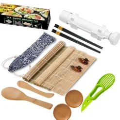 Komplett stort sushiset med ätpinnar för två