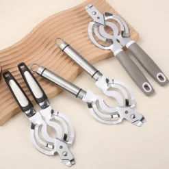 Konservöppnare i rostfritt stål med svart handtag