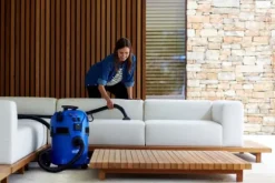 Kraftfull Nilfisk Multi II 22 våt- och torrdammsugare