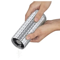 Kryddkvarn, aluminium/keramik, diameter 4,5 x 12,5 cm, metallisk / Cilio