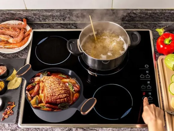 7L Kastrull med lock – Non stick beläggning – Induktionshäll