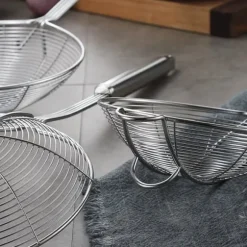 Lång silsked i rostfritt stål för säker och skållningsfri köksmatlagning