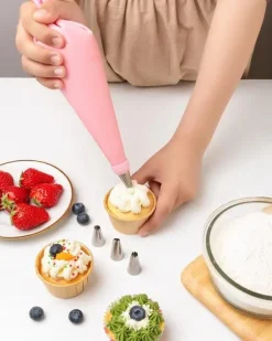 Lollanda 40-delars spritspåse set med tyllar – Med spritspåsar och tyllar för tårtor, bakverk och dekorationer