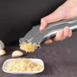 Manuell Vitlökspress i Rostfritt Stål