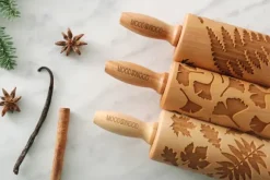 MoodForWood Träkavel 25 cm med handtag, set om 3, graverad, perfekt för bakning - lövmönster