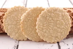 MoodForWood Träkavel, Graverad, 43 cm med Handtag, Perfekt för Bakning - Paradise Pattern