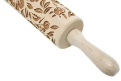 MoodForWood Träkavel, Graverad, 43 cm med Handtag, Perfekt för Bakning - Mönster med Vildrosor