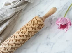 MoodForWood Träkavel, Graverad, 43 cm med Handtag, Perfekt för Bakning - Komönster