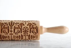 MoodForWood Träkavel, Graverad, 43 cm med Handtag, Perfekt för Bakning - Dala Mönster