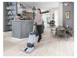 Nilfisk SC100 E - Golvskurmaskin - stående