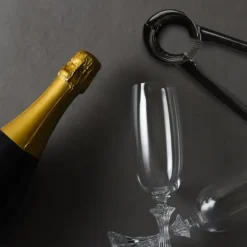 Nötknäckarset, 6x18.5x7.5 cm, Svart