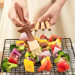 Oljeborste Högtemperaturbeständig livsmedelsklassad silikonbakelse Tråcklingsborste med röd flaska