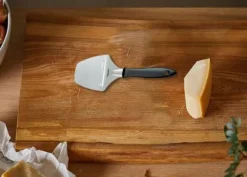 Ostskärare - FISKARS - 1065587 - Rostfritt stålblad - Längd 21,5 cm - Ergonomisk - Svart/Silver