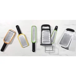 Oxo Rivjärn - 11216100UK - Good Grips Grovt Rivjärn - Rostfritt Stål Ost- eller Grönsaksrivjärn - Gul