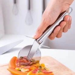 Pizzahjul i Rostfritt stål .