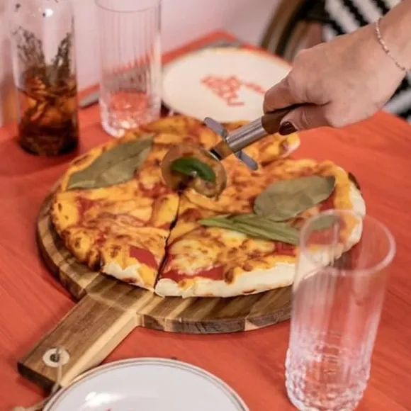 Pizzakniv Livoo Akaciaträ 30 x 45 cm