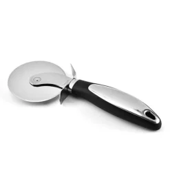 Pizzaskärare i rostfritt stål med hjul för kökspizzaskärare med halkfritt grepp